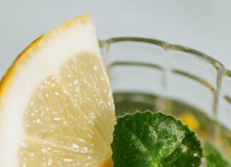 Lemon Herb Chicken: Discover the Secret to Juicy Flavor Every Time