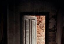 Le Déjeuner Sur L’Herbe: Discover The Hidden Charm Of This Classic Picnic