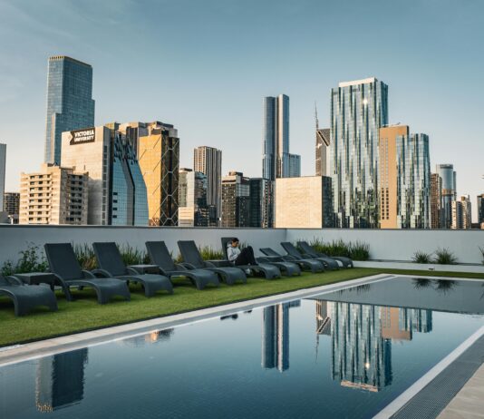 Hotels In CBD Melbourne: Discover The Ultimate Luxury Stay Today