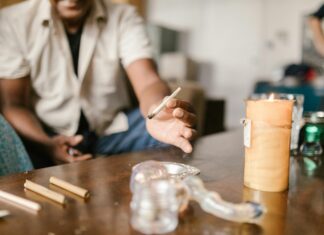 CBD Candles: Discover The Soothing Power Of Aromatic Relaxation